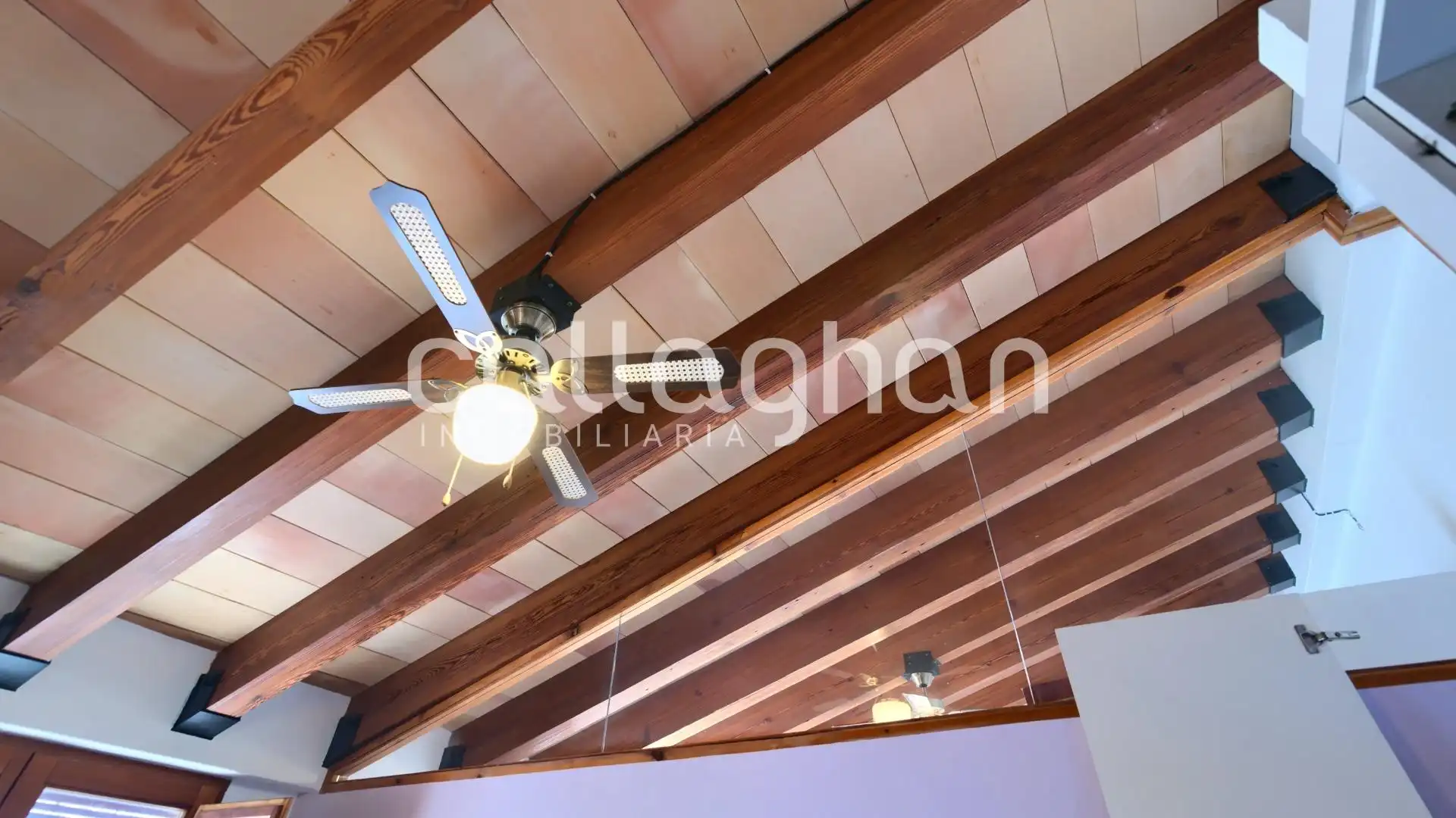 Detached homes for sale in Alzira  with Air Conditioner, Heating and Terrace