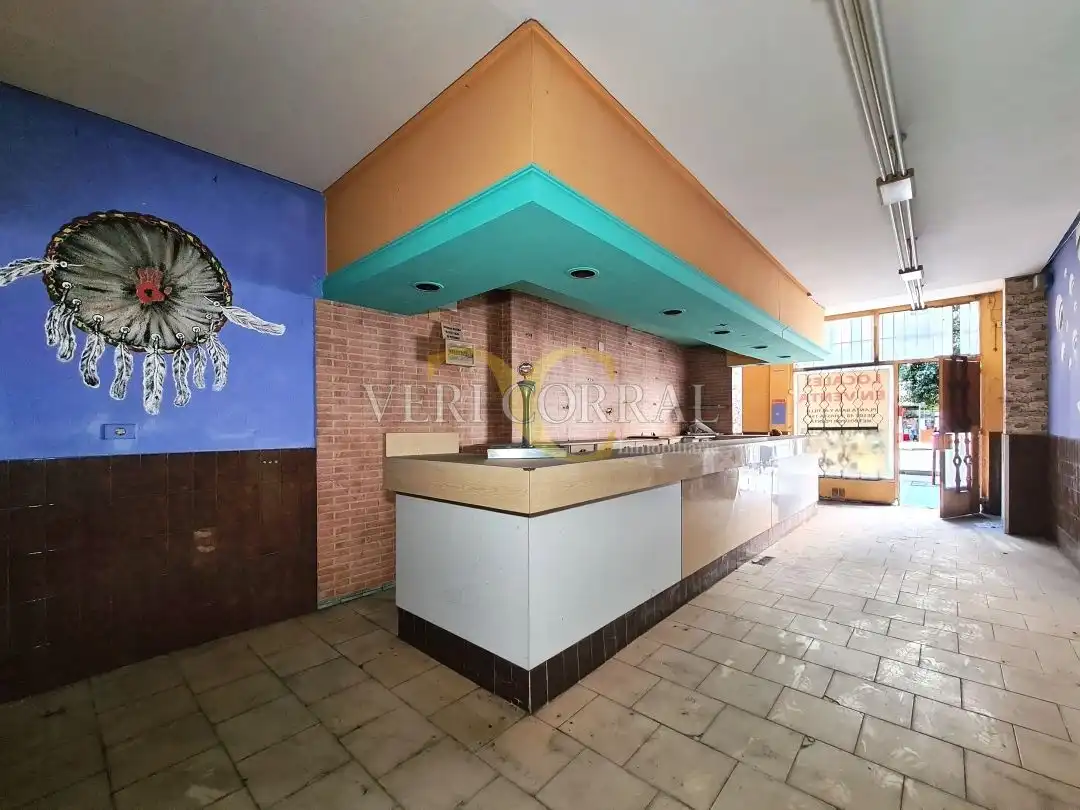 Business premises for sale in Avenida de la Constitución, imagen 29