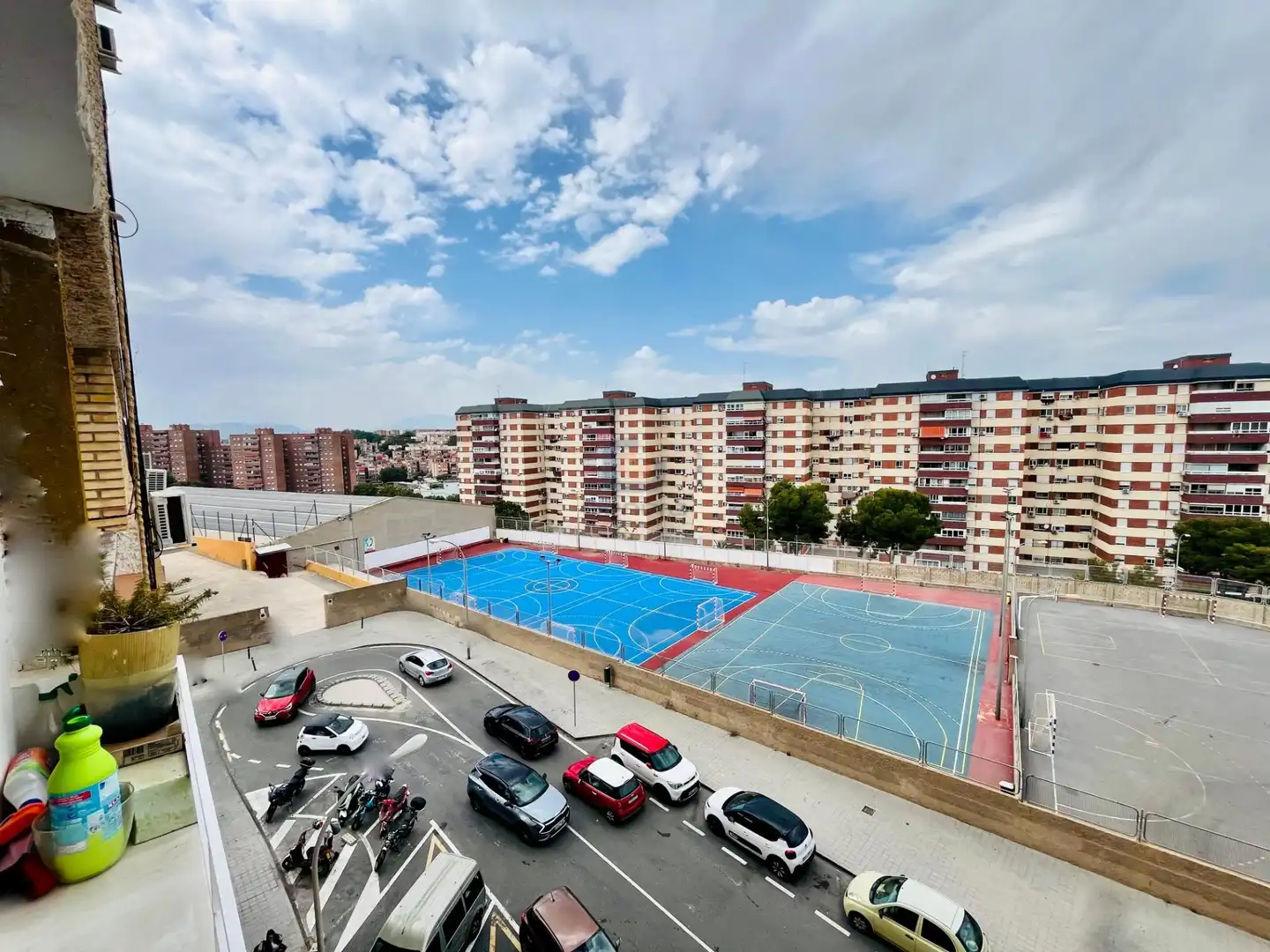 Parking de Piso en venta en Alicante / Alacant con Aire acondicionado, Terraza y Amueblado