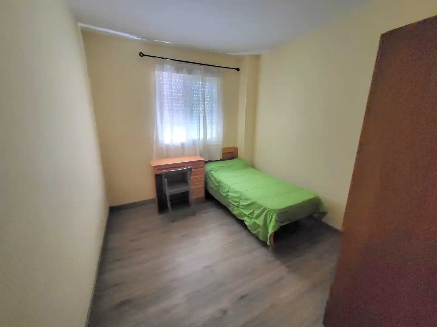 Habitación de Piso de alquiler en Cáceres con Aire acondicionado, Terraza y Amueblado