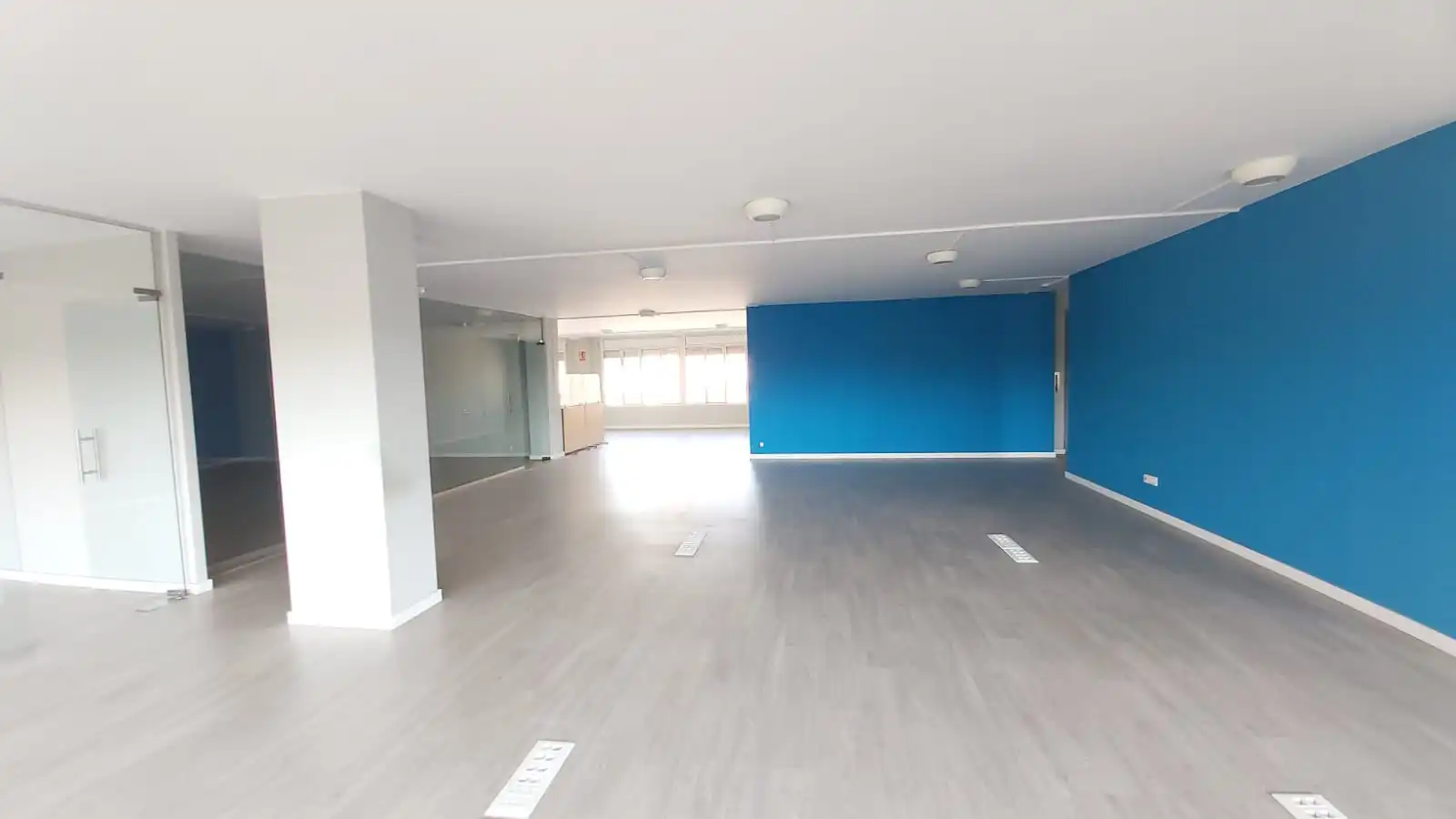 Oficina amb ascensor de lloguer a Ronda de ľEst, imagen 4