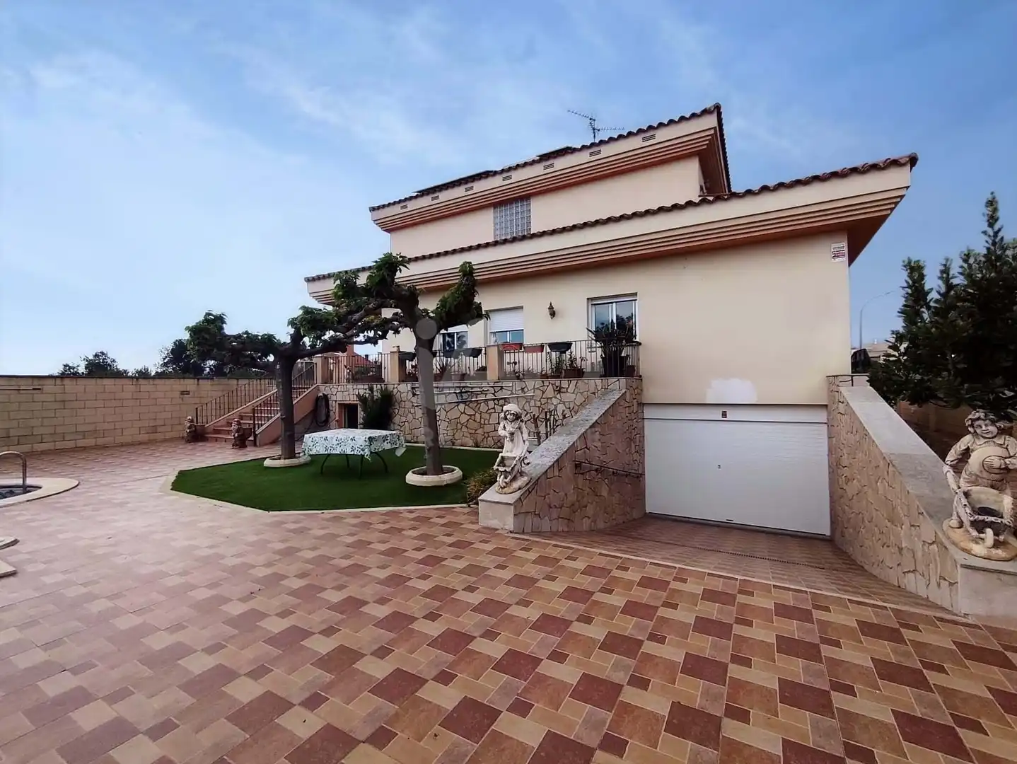 Vista exterior de Casa o chalet en venta en San Rafael del Río con Aire acondicionado, Calefacción y Terraza