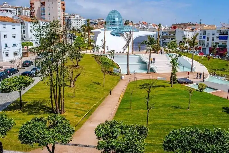 Vista exterior de Ático en venta en Estepona con Aire acondicionado, Calefacción y Terraza
