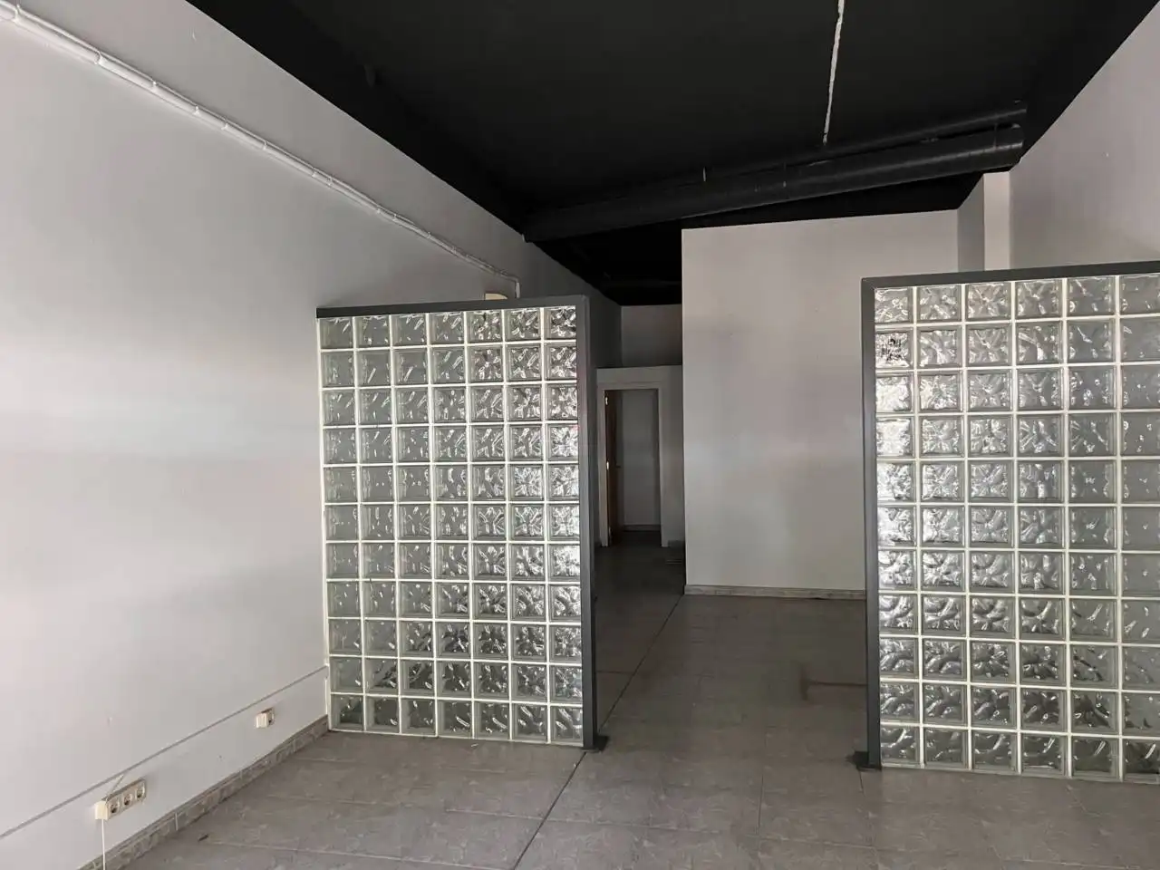 Gewerbefläche zur Miete in Calle Doctor Xalabarder, imagen 6