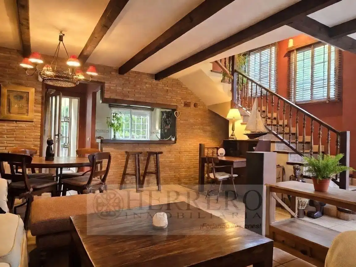 Casa adosada en venta en Gandia con Aire acondicionado, Calefacción y Jardín privado