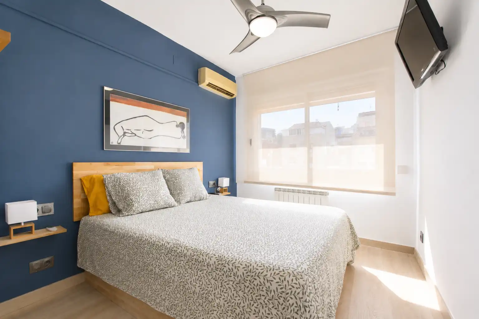 Habitación de Piso en venta en Santa Coloma de Gramenet con Aire acondicionado, Calefacción y Terraza