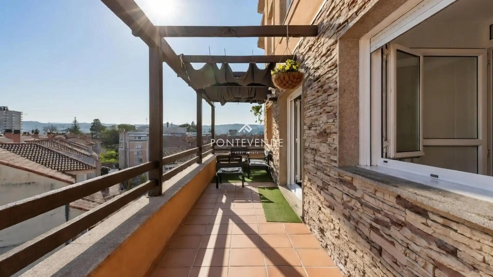 Terraza de Piso en venta en Poio con Calefacción, Terraza y Trastero