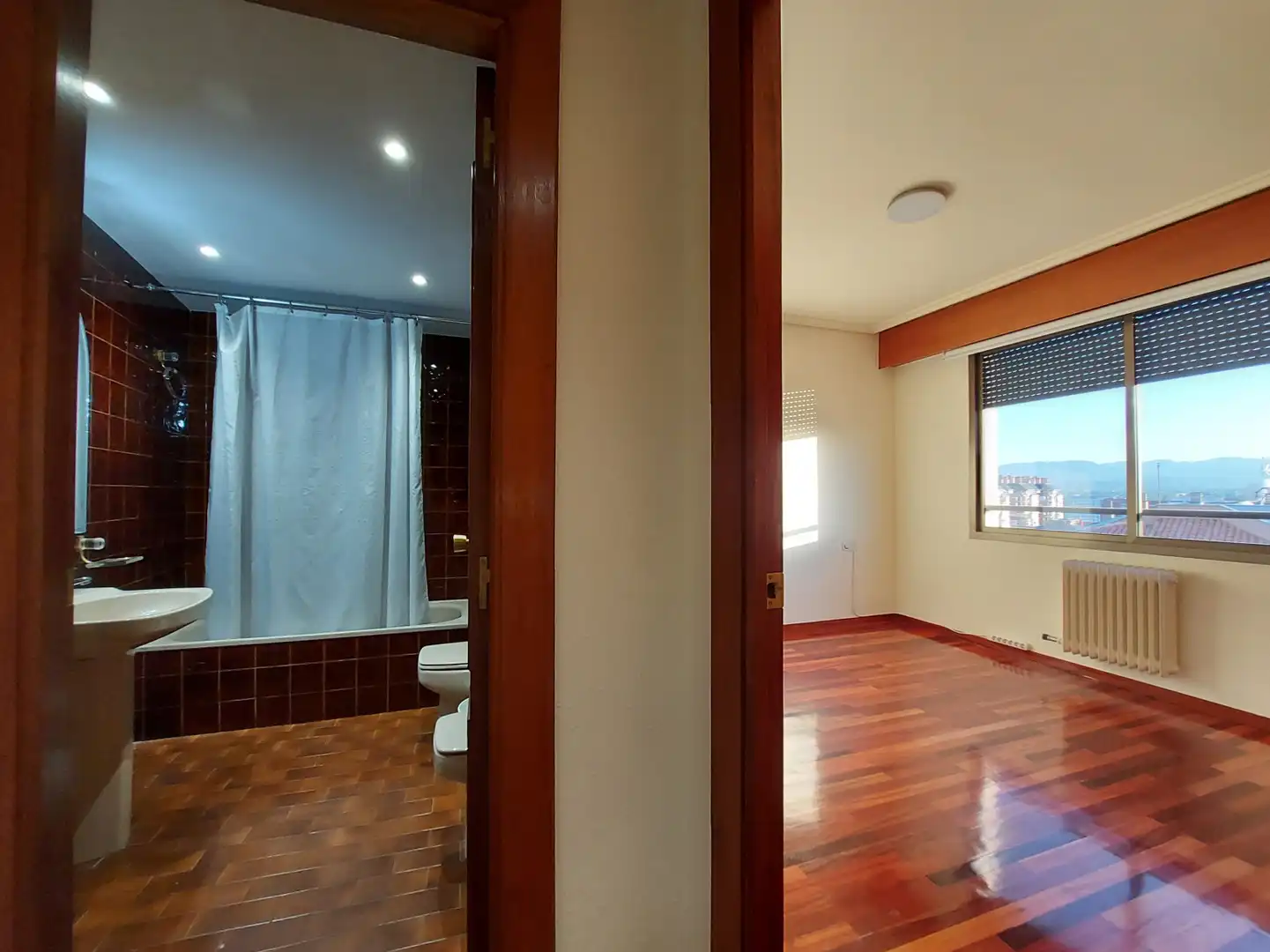 Baño de Piso de alquiler en  Logroño con Calefacción, Terraza y Trastero