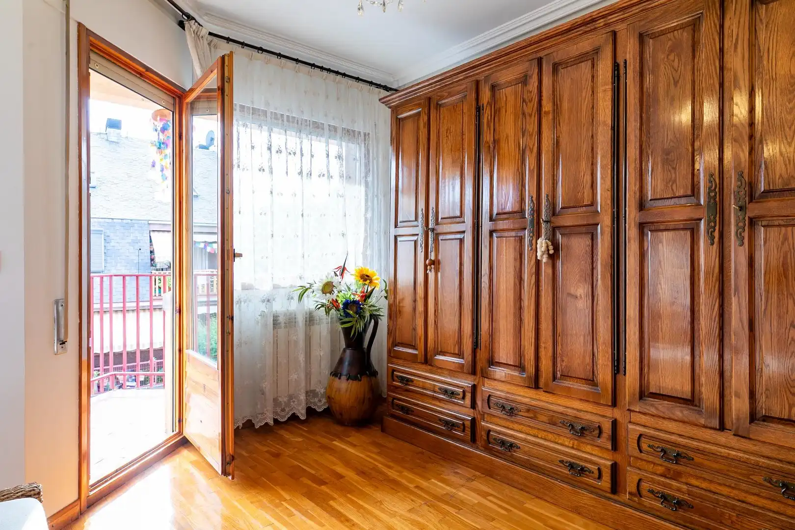 Dormitori de Casa adosada en venda en Casco Urbano