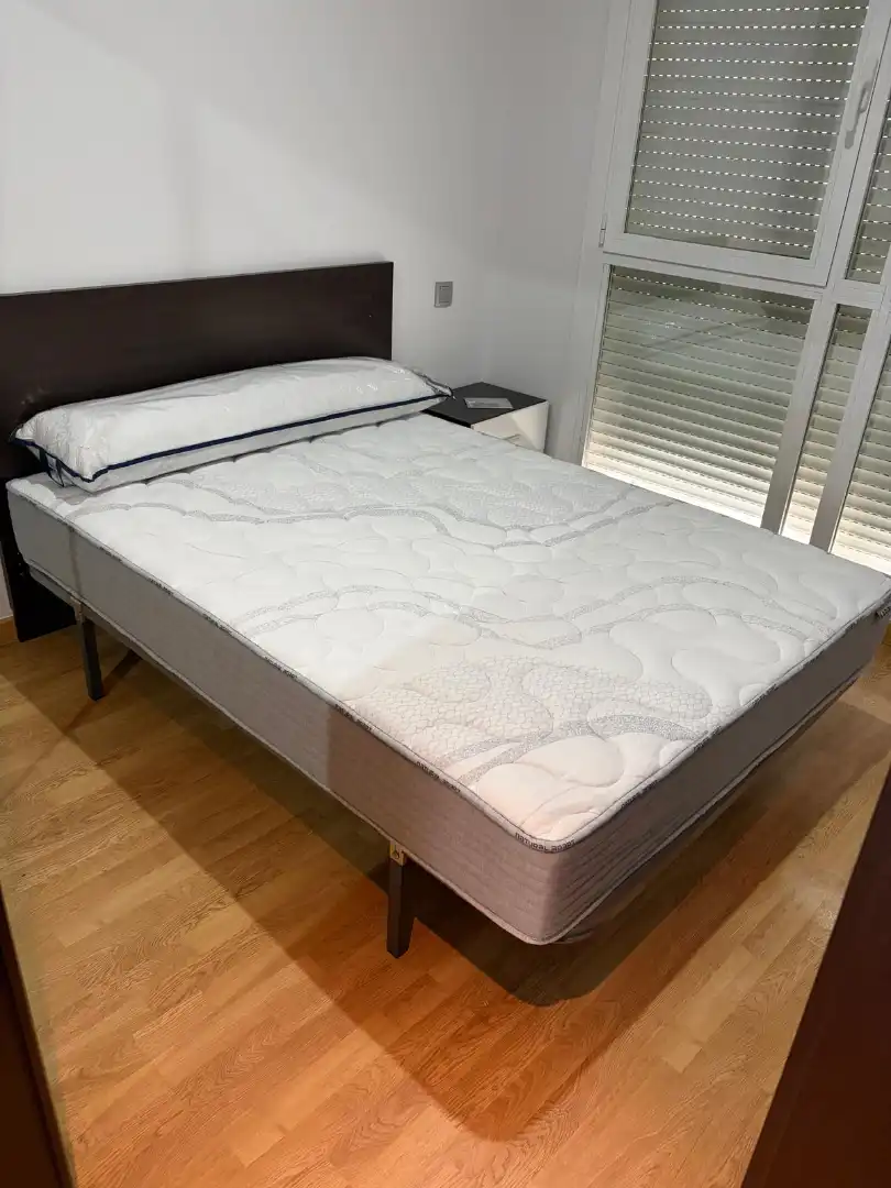 Bedroom of Flat for rent in Badajoz  with Parquet flooring, Furnished and Oven