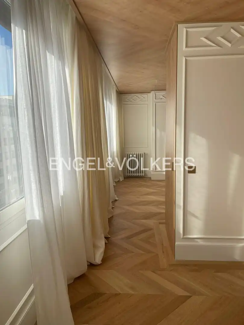 Wohnung zum Verkauf in Madrid mit Klimaanlage, Heizung und Terrasse