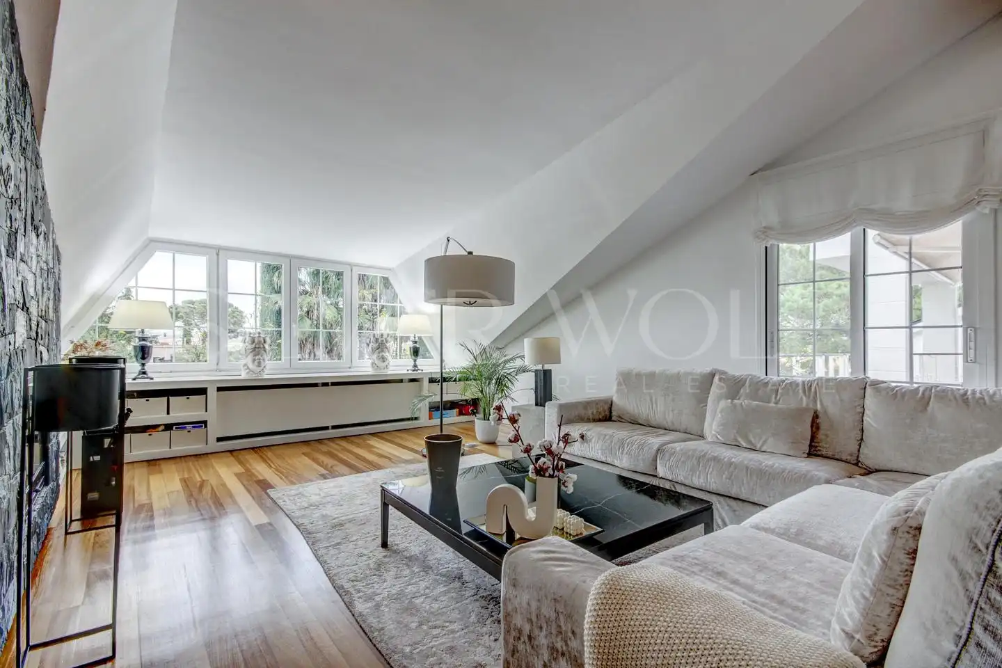 Living room of Houses for sale in Sant Cugat del Vallès  with Air Conditioner, Heating and Private garden