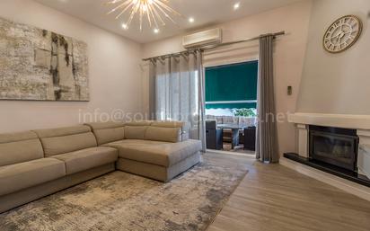 Living room of Single-family semi-detached for sale in Estepona  with Air Conditioner, Terrace and Balcony