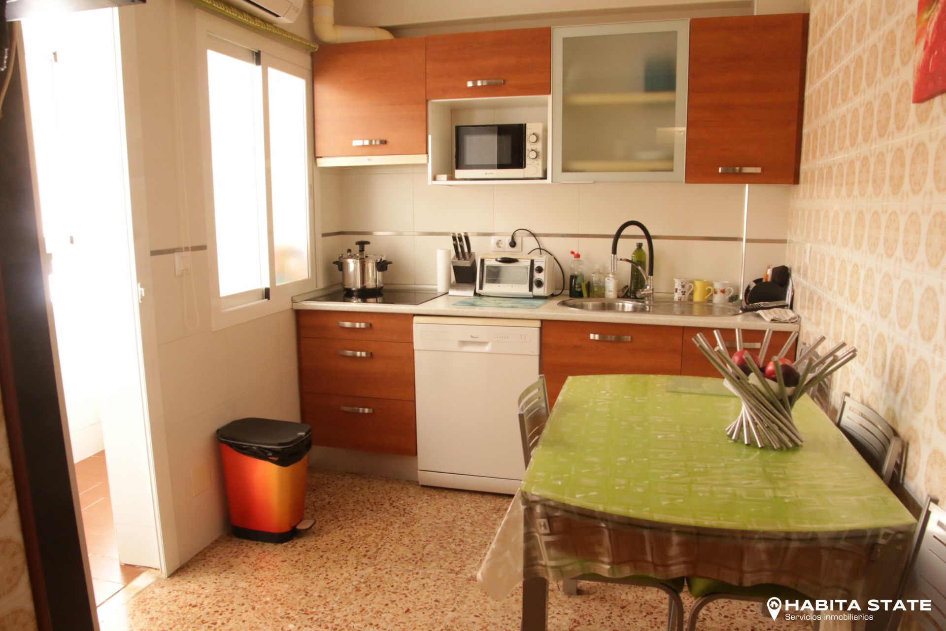 Kitchen of Flat to rent in  Almería Capital  with Air Conditioner, Terrace and Furnished