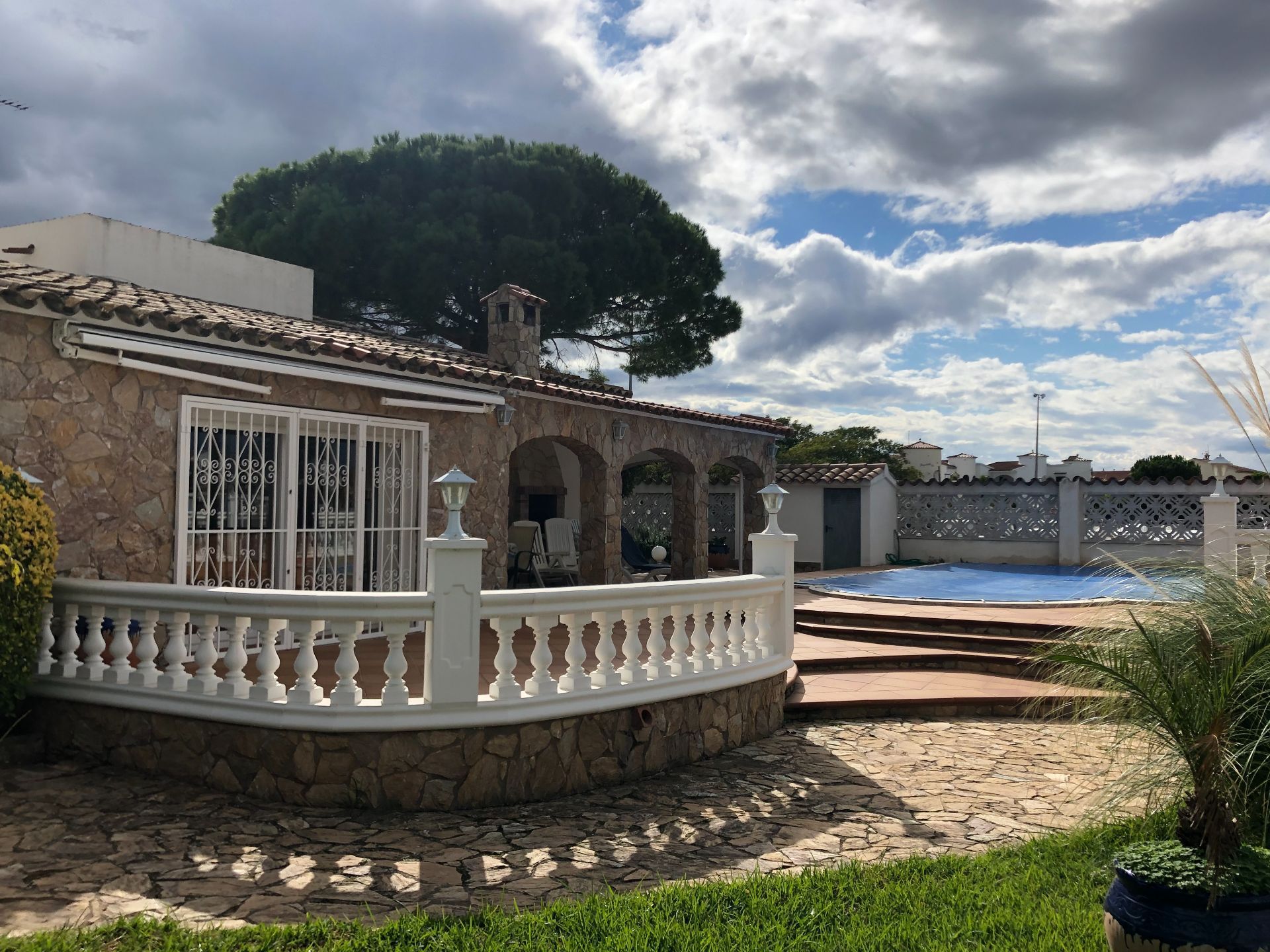 Jardí de Casa o xalet en venda en Empuriabrava amb Aire condicionat, Jardí privat i Terrassa