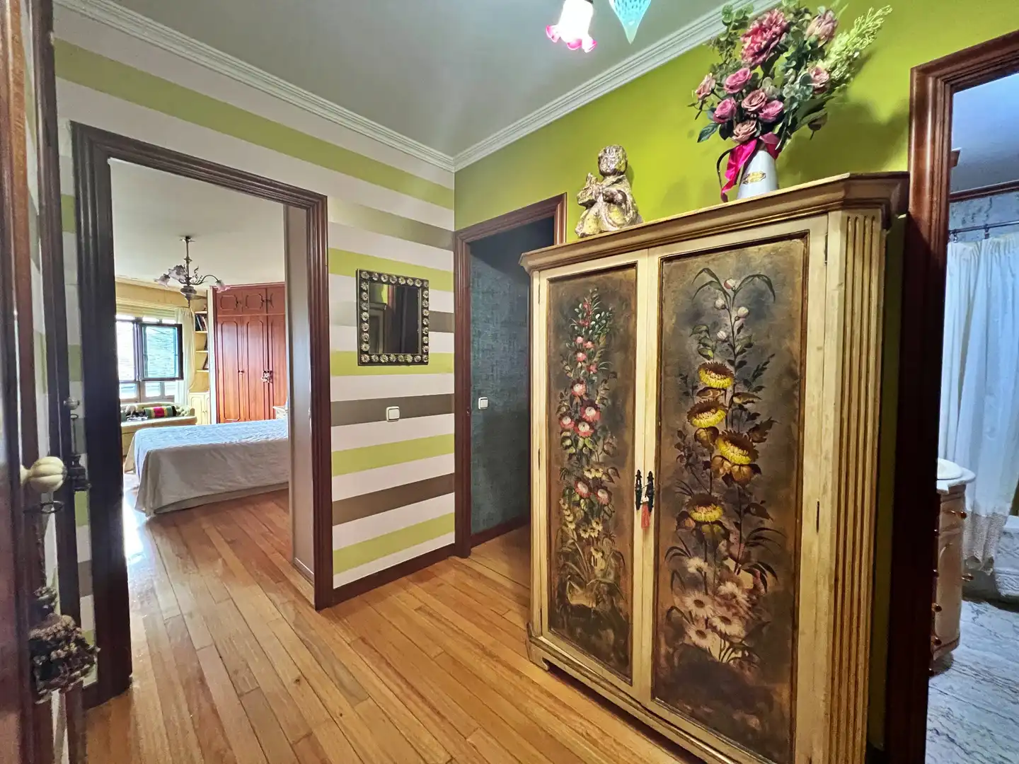 Schlafzimmer von Wohnung zum Verkauf in Lugo mit Heizung, Parkett und Möbliert