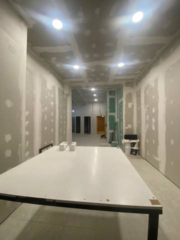 Local comercial en Venta en Barrio de Benicalap