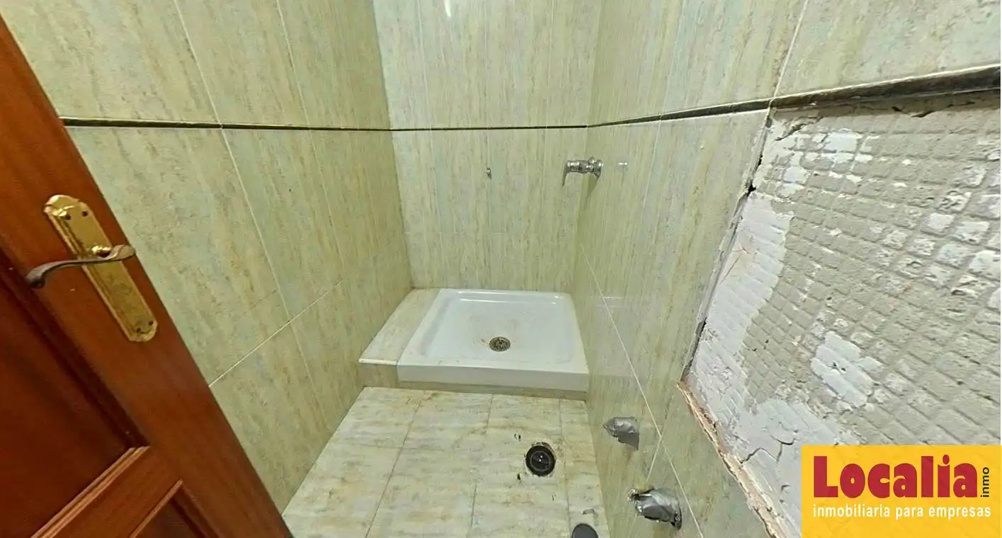 Bathroom of Flat for sale in Hazas de Cesto