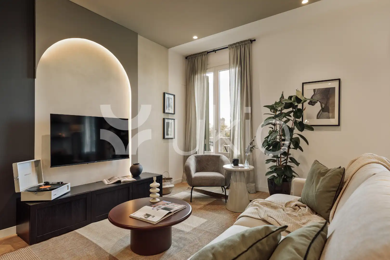 Apartamento con terraza en alquiler en Gran Via de les Corts Catalanes, imagen 6