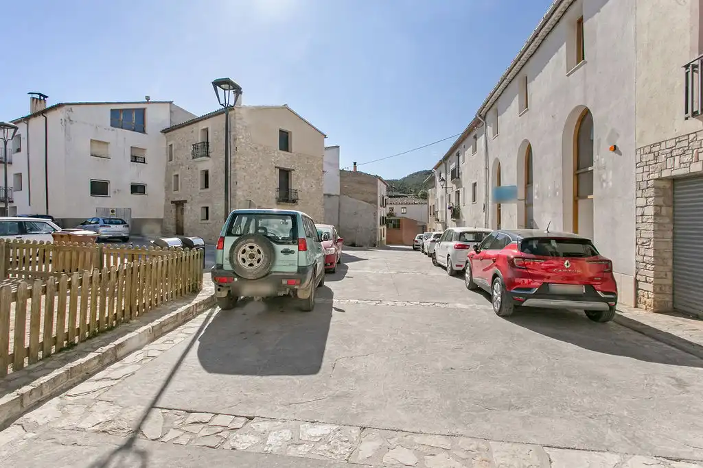 Parking de Local en venta en La Llacuna