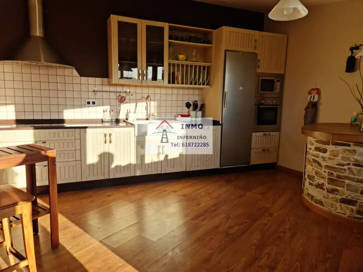 Casa o chalet de alquiler en Área Rural