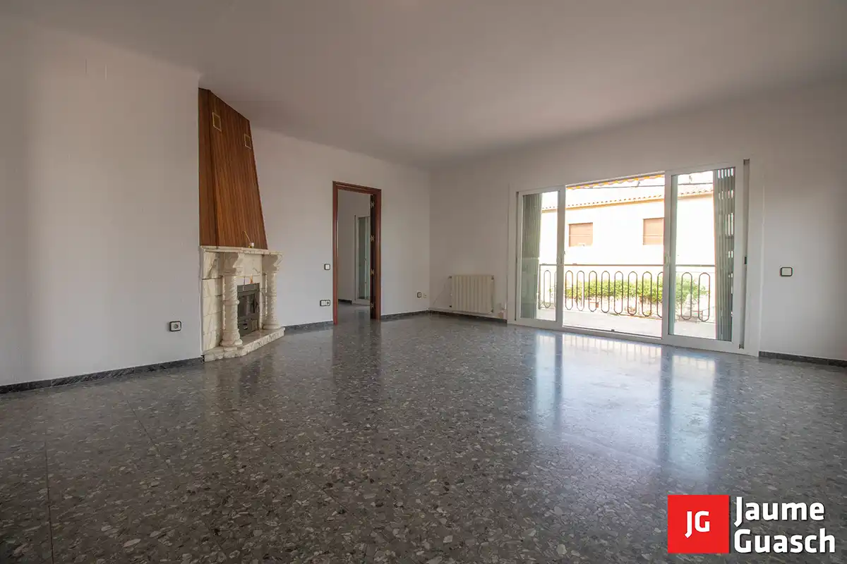 Sala d'estar de Planta baixa en venda en Torredembarra amb Calefacció, Jardí privat i Terrassa