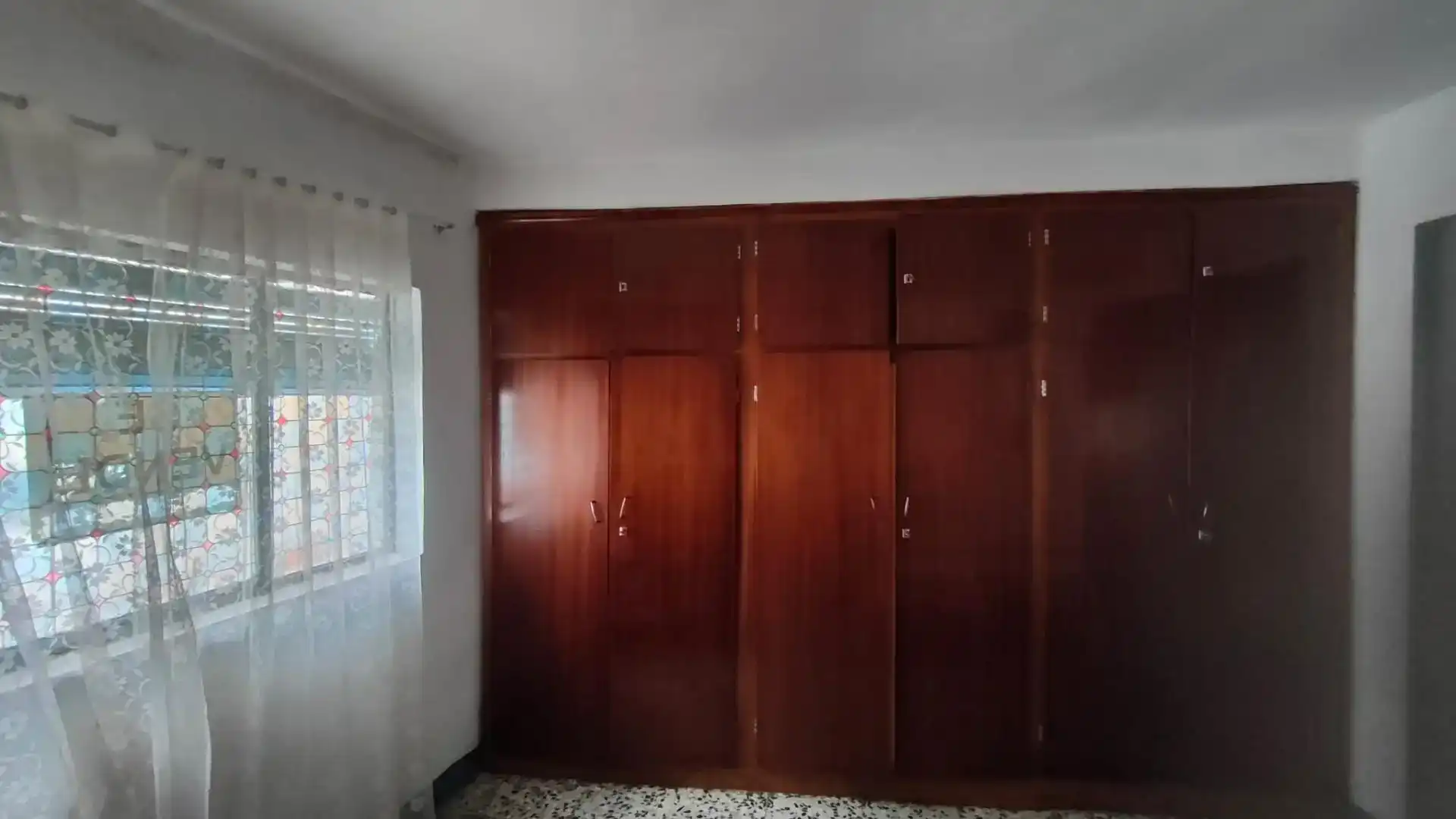 Dormitori de Pis en venda en San Martín de Trevejo amb Balcó