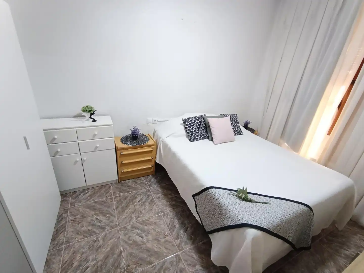 Habitación de Casa adosada en venta en Molina de Segura con Aire acondicionado, Terraza y Amueblado