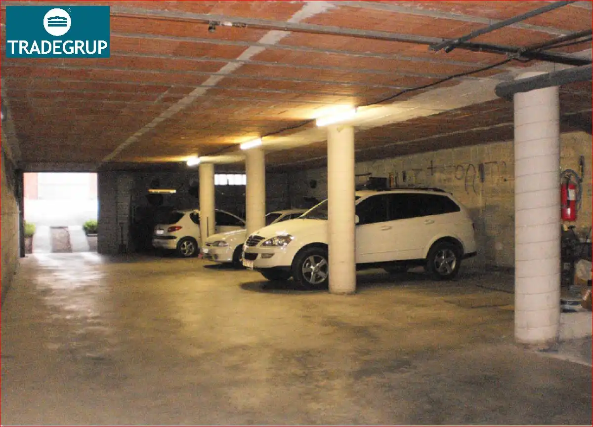 Parking de Casa adosada en venta en Santa Margarida de Montbui con Calefacción, Terraza y Balcón