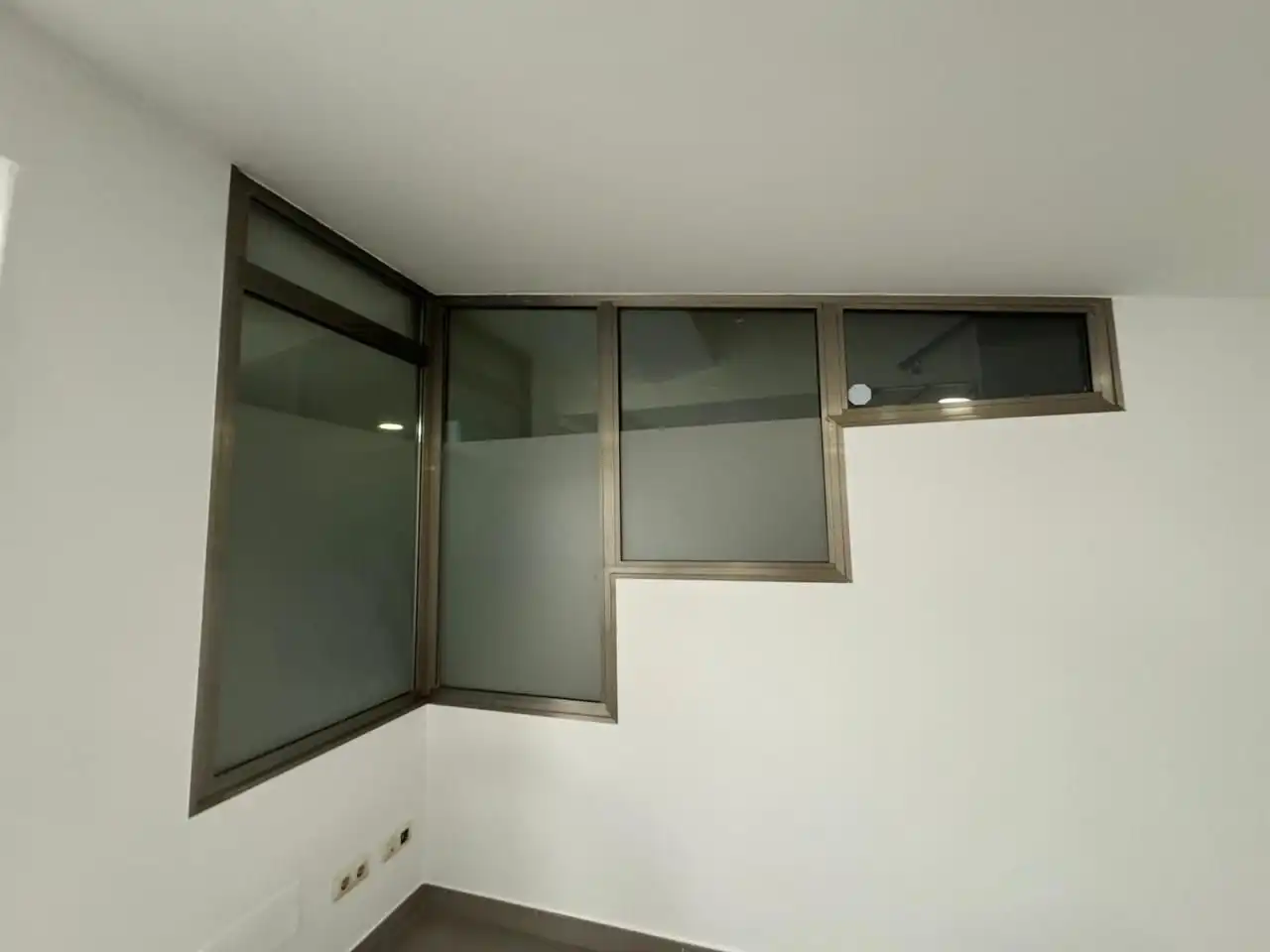 Oficina de lloguer a Avenida Camelias, 80, Camelias - Pi y Margall