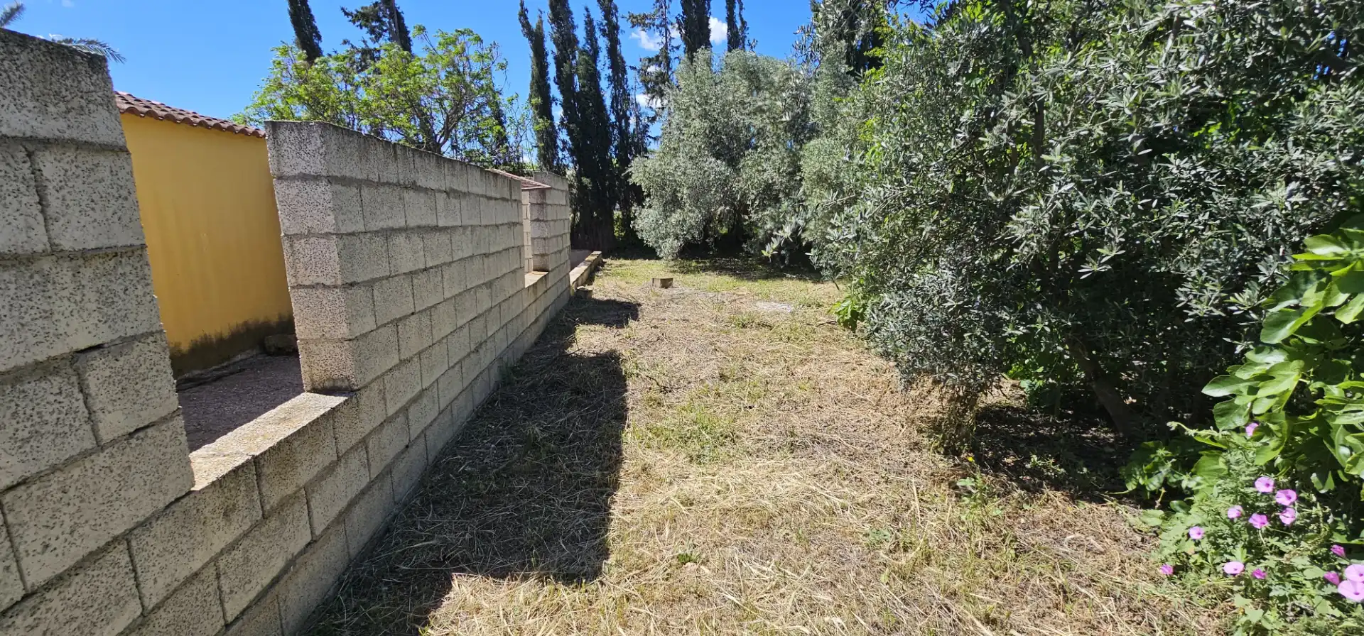 Casa adosada en venta en Totana con Jardín privado, Terraza y Trastero