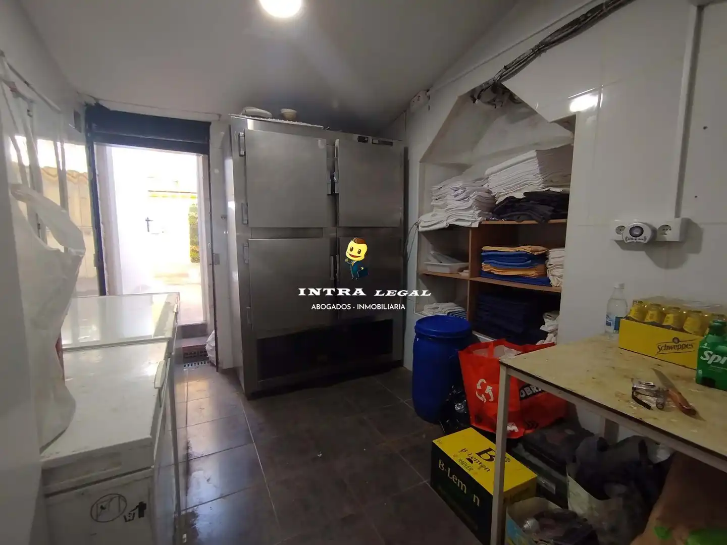 Küche von Geschaftsraum zur Miete in Salamanca mit Klimaanlage, Terrasse und Möbliert