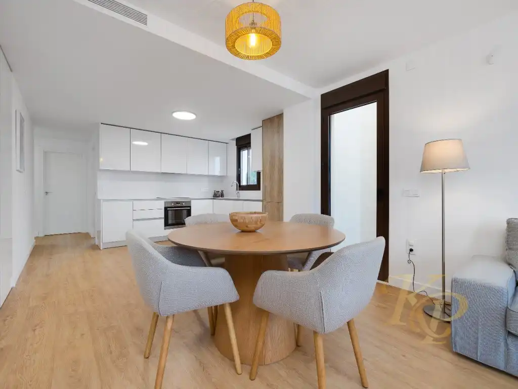 Cuina de Apartament en venda en Orihuela amb Aire condicionat i Jardí privat