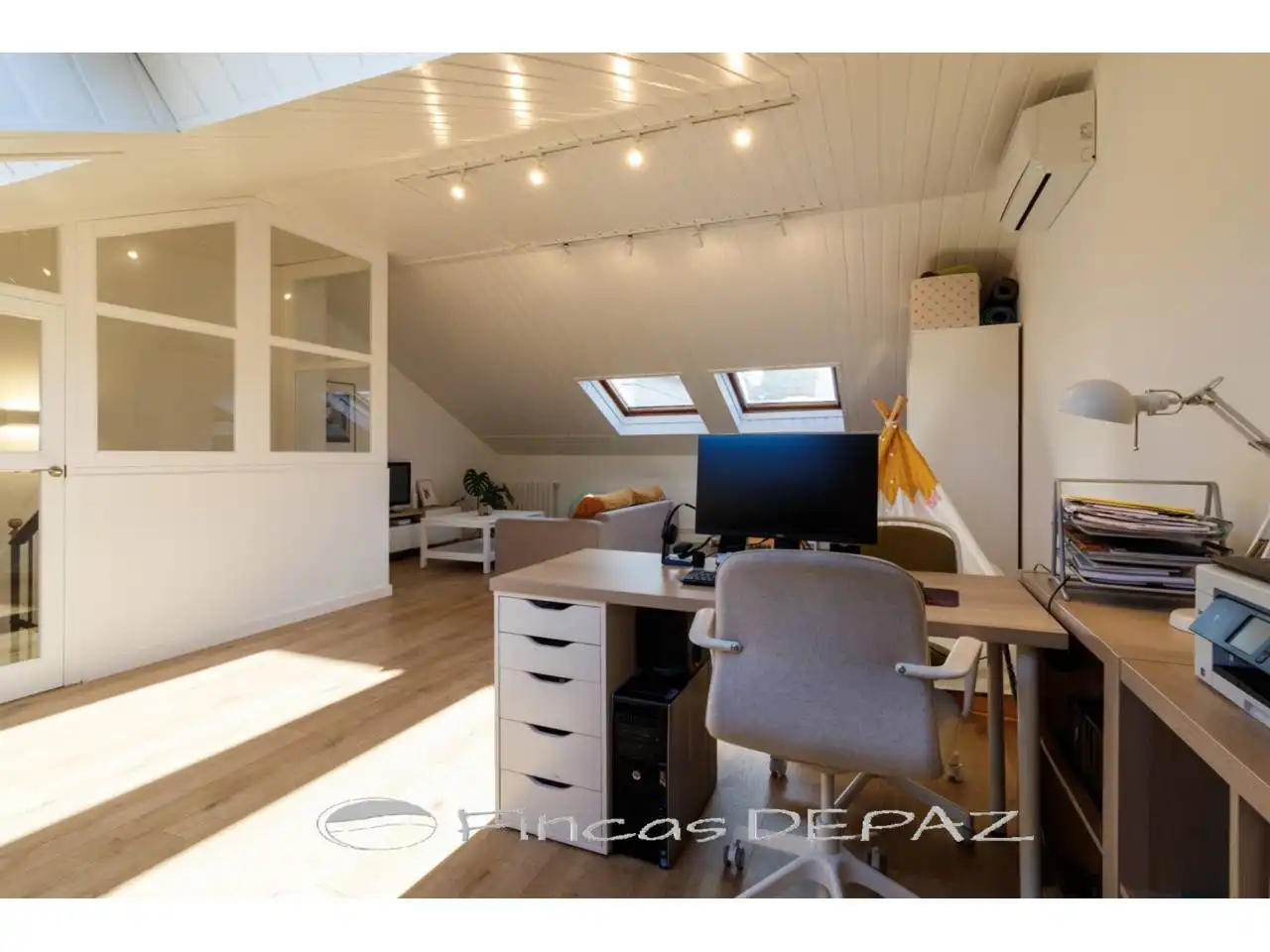 Bedroom of Detached homes for sale in Castelldefels  with Air Conditioner, Heating and Private garden