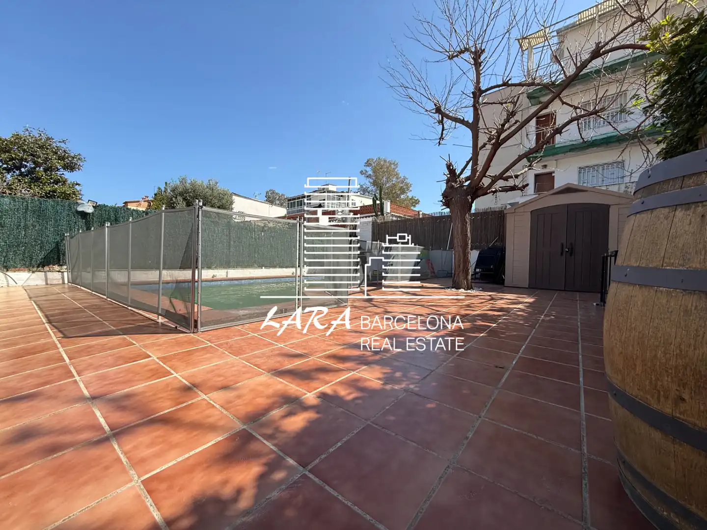 Jardí de Casa adosada en venda en Castelldefels amb Aire condicionat, Jardí privat i Terrassa