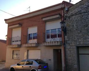 Vista exterior de Casa adosada en venda en Villagonzalo Pedernales