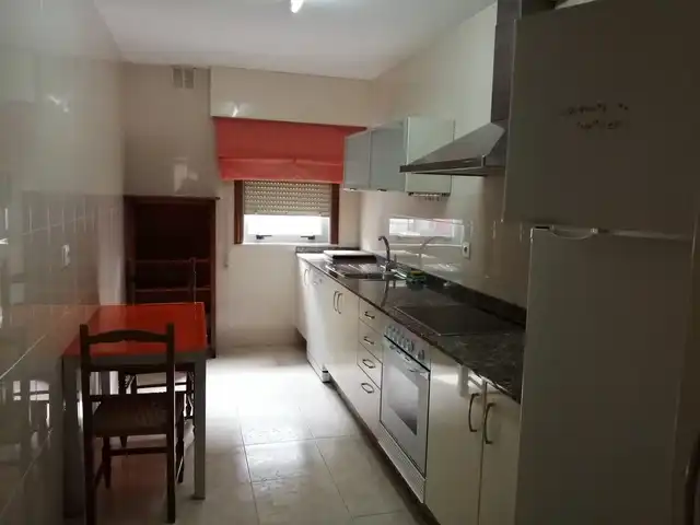 Küche von Wohnung zur Miete in Santiago de Compostela  mit Heizung, Terrasse und Möbliert