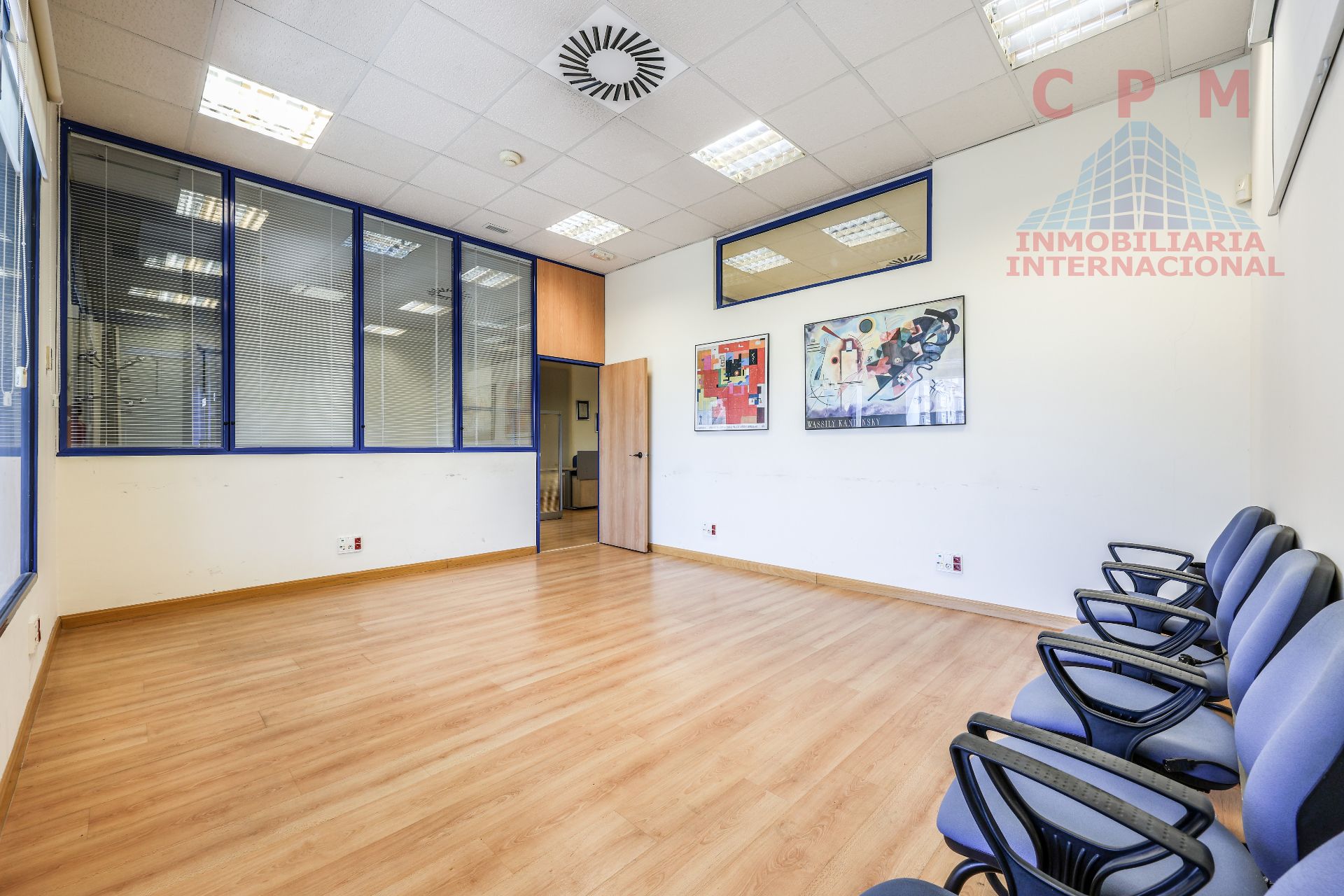 Premises for sale in  Madrid Capital  with Air Conditioner, Heating and Parquet flooring