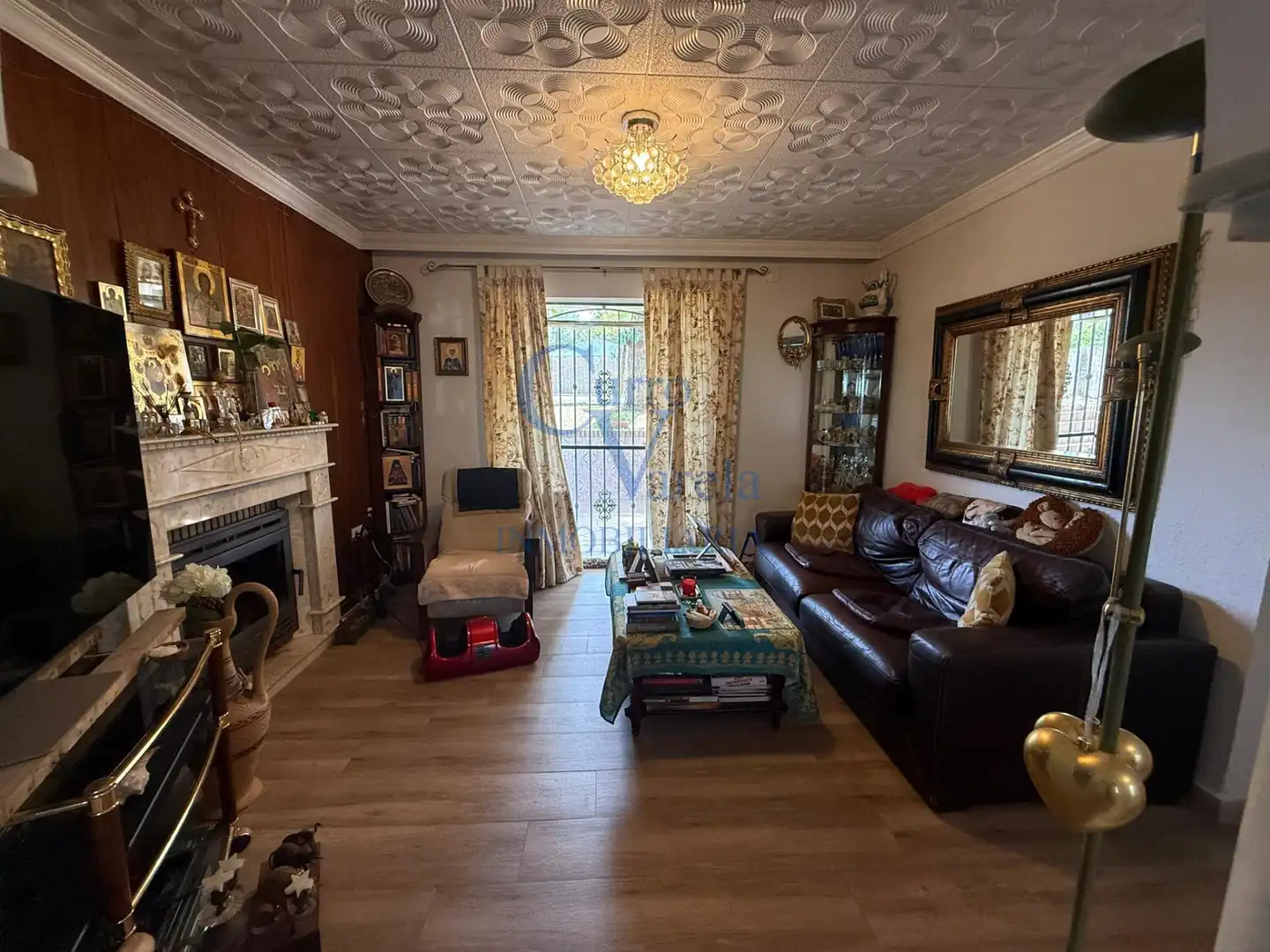 Sala de estar de Casa o chalet en venta en Montequinto con Aire acondicionado, Calefacción y Jardín privado