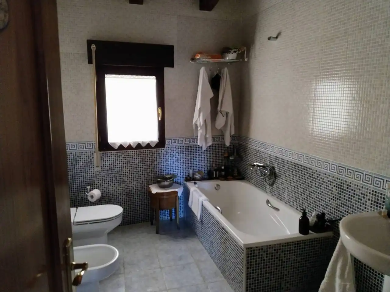 Bathroom of Houses for sale in Mazuela, Burgos