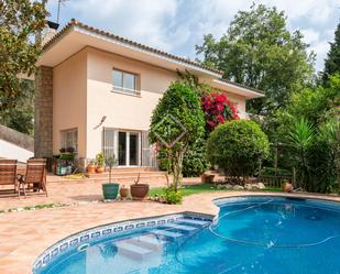 Jardí de Casa o xalet en venda en Sant Cugat del Vallès amb Aire condicionat, Calefacció i Jardí privat