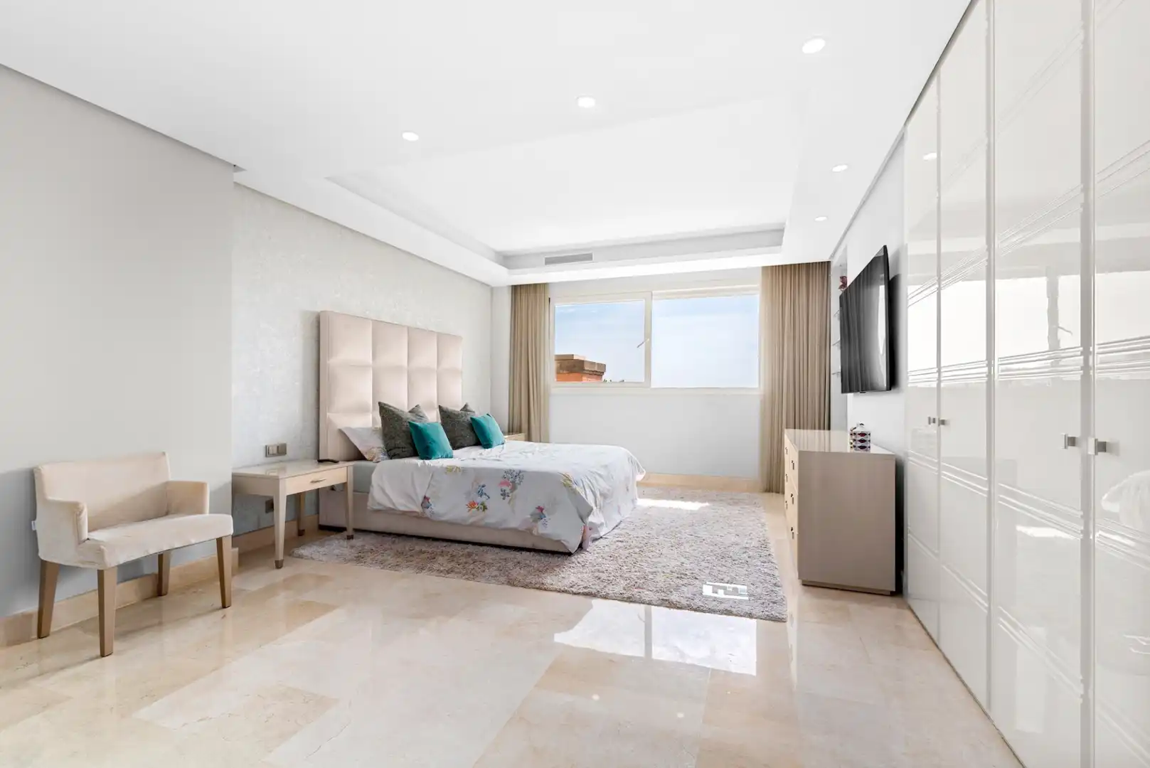 Ático con piscina en venta en Milla de Oro, imagen 27