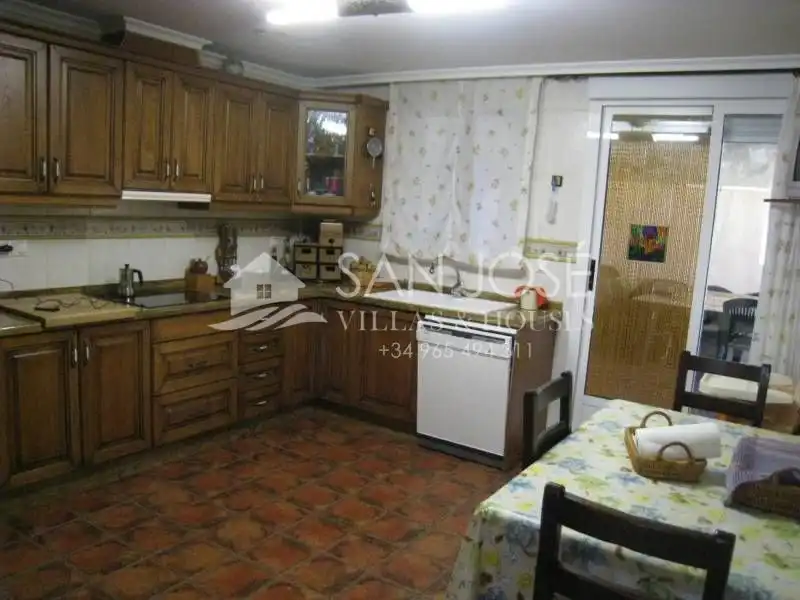 Küche von Haus oder Chalet zum Verkauf in Aspe mit Klimaanlage, Heizung und Privatgarten