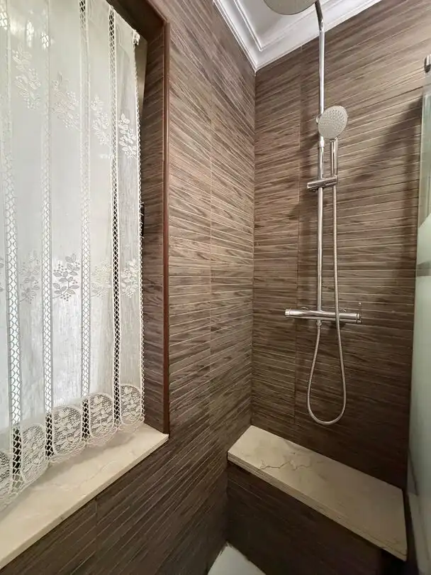 Badezimmer von Wohnung zur Miete in Laviana mit Heizung und Balkon