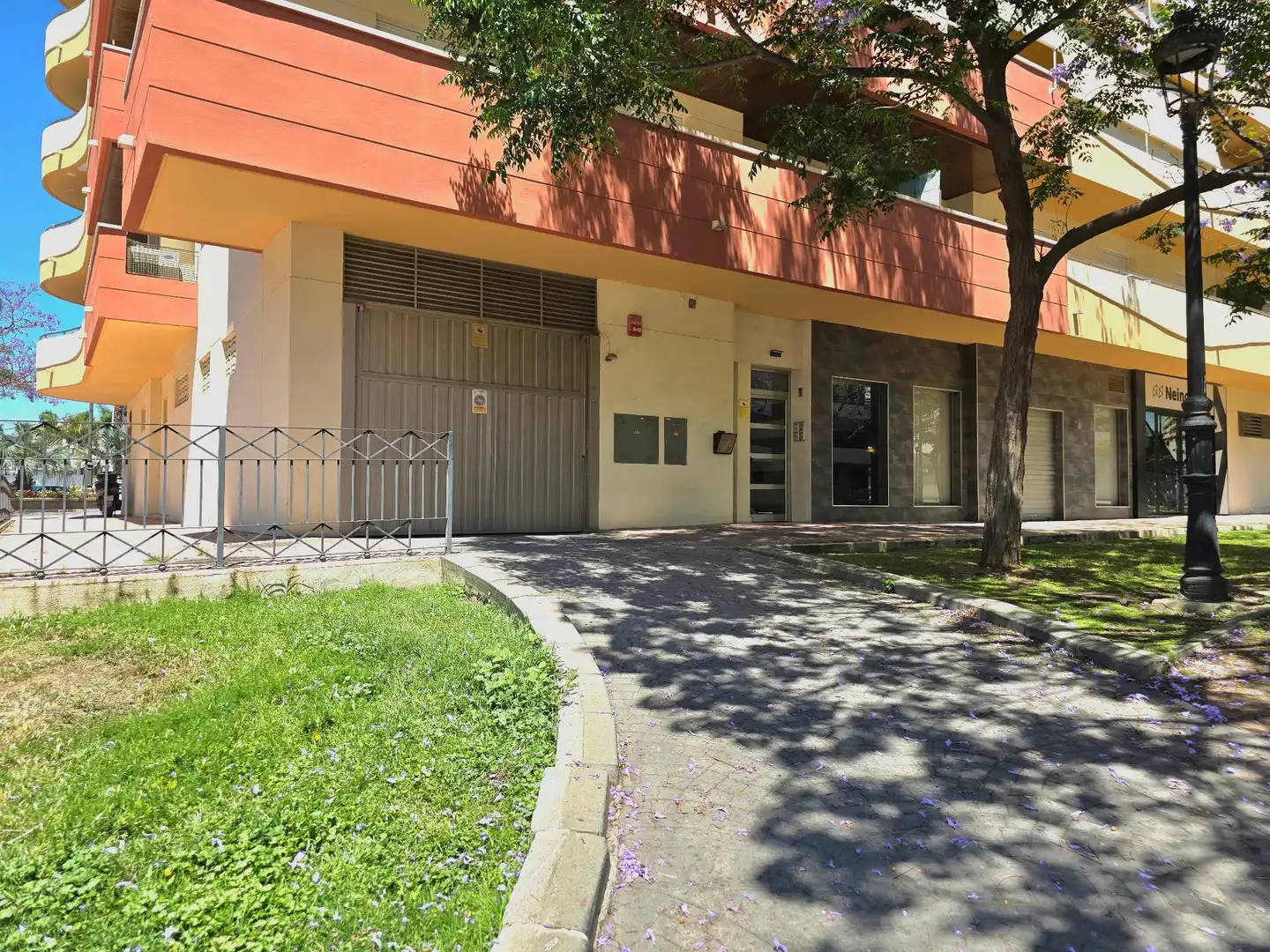 Vista exterior de Pis en venda en Estepona amb Aire condicionat, Calefacció i Terrassa