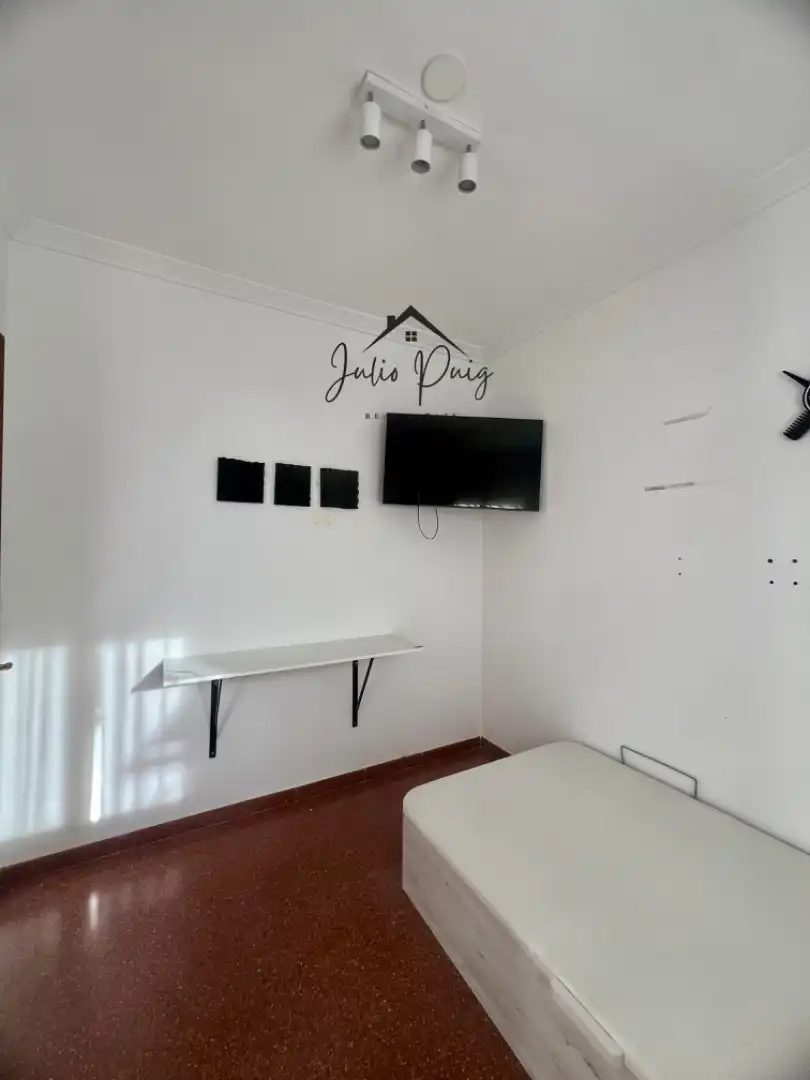 Habitación de Casa o chalet en venta en La Puebla del Río con Aire acondicionado, Terraza y Balcón