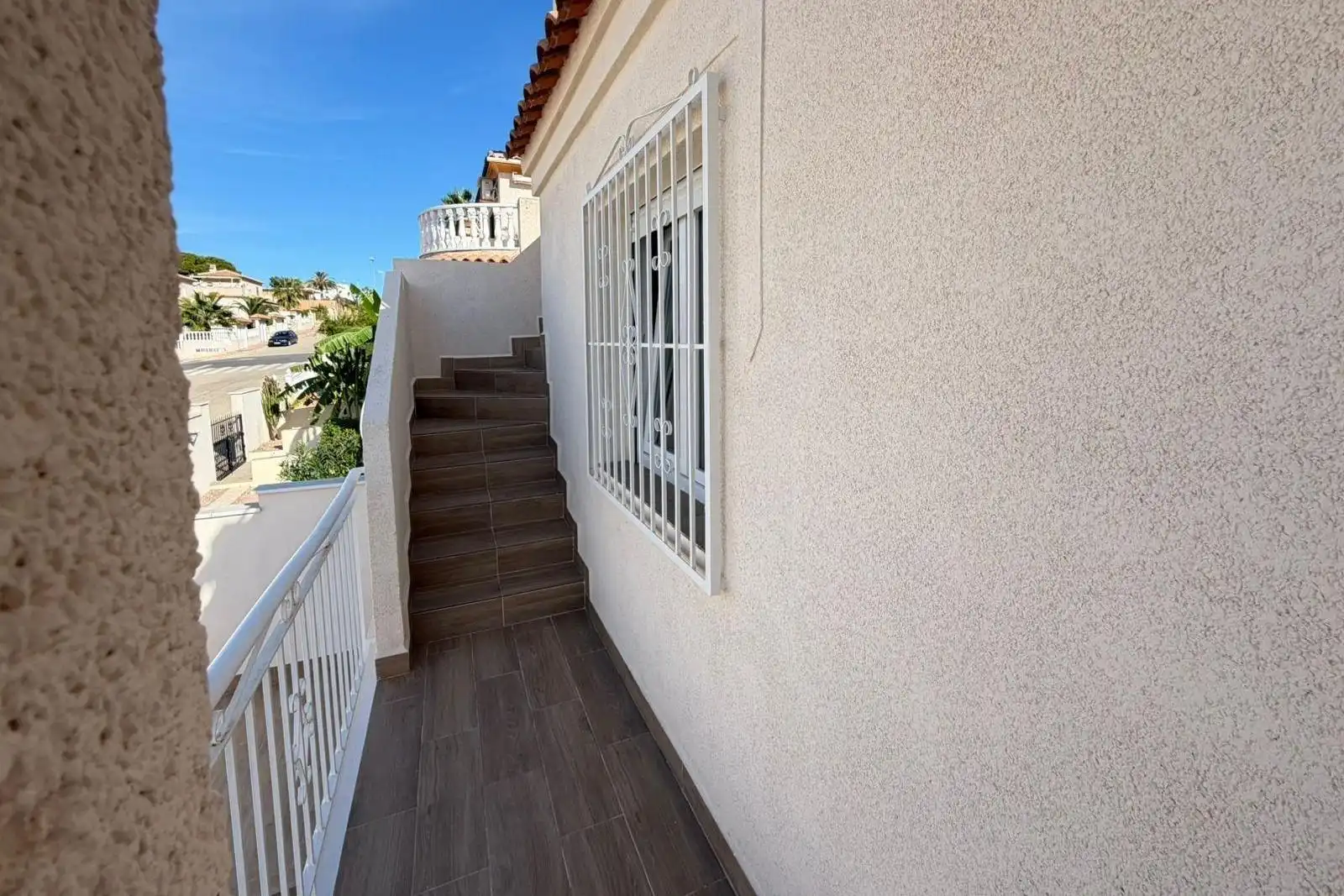 Terrassa de Casa adosada en venda en Torrevieja amb Aire condicionat, Calefacció i Jardí privat