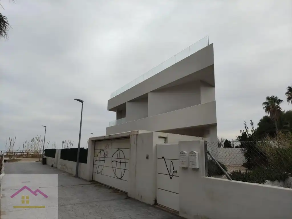 Casa adosada en venda a Calle l'Altall, 51, Alcossebre