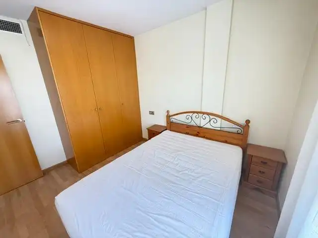 Habitación de Apartamento de alquiler en Murcia con Aire acondicionado, Calefacción y Parquet