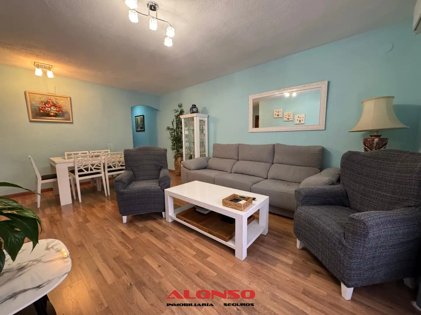 Sala de estar de Piso en venta en Vinaròs con Aire acondicionado, Calefacción y Amueblado